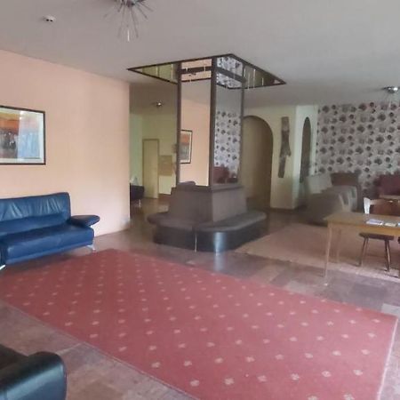 In Hotel Hajdúszoboszló Εξωτερικό φωτογραφία